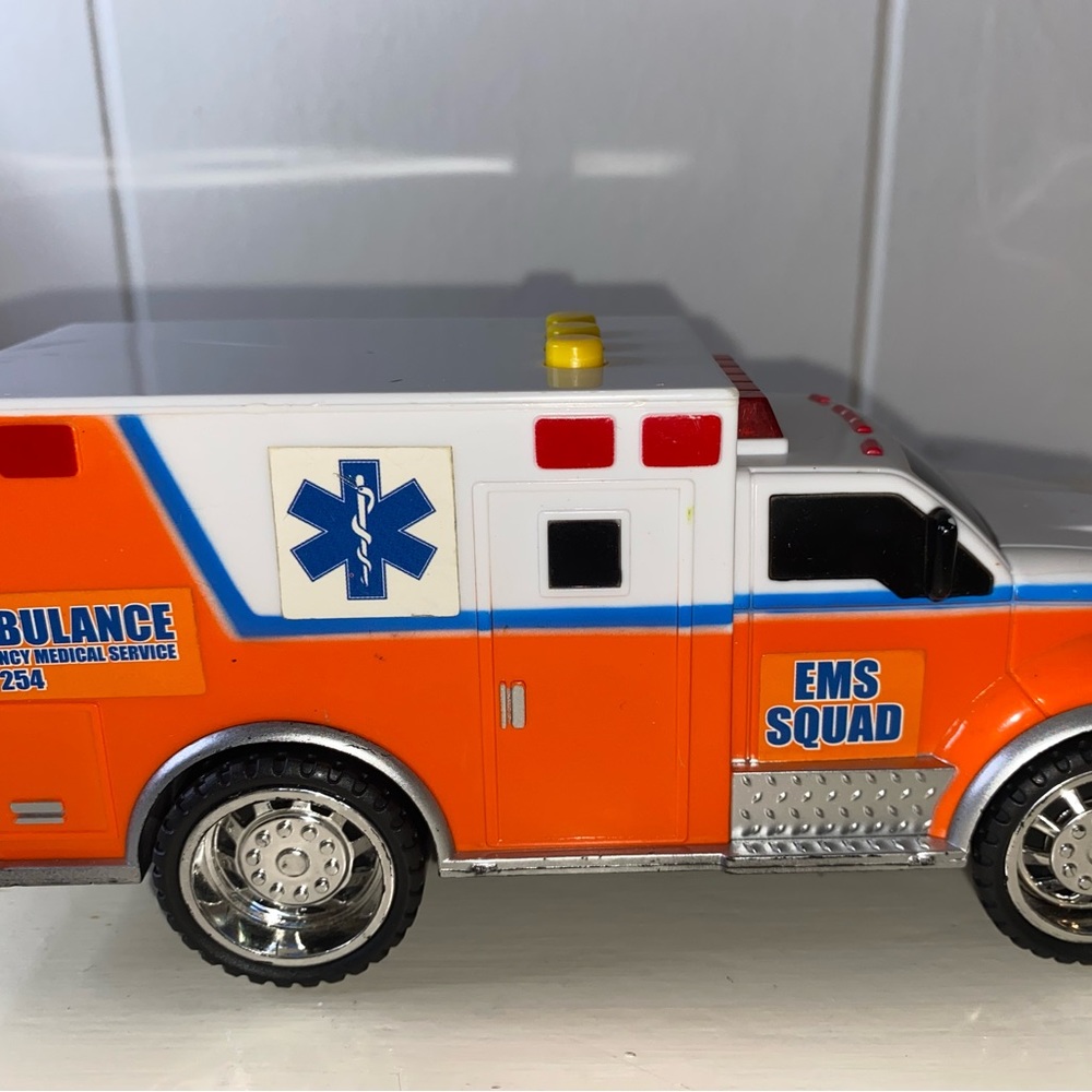 Vintage Fast Lane Toy Ambulance unit 259.